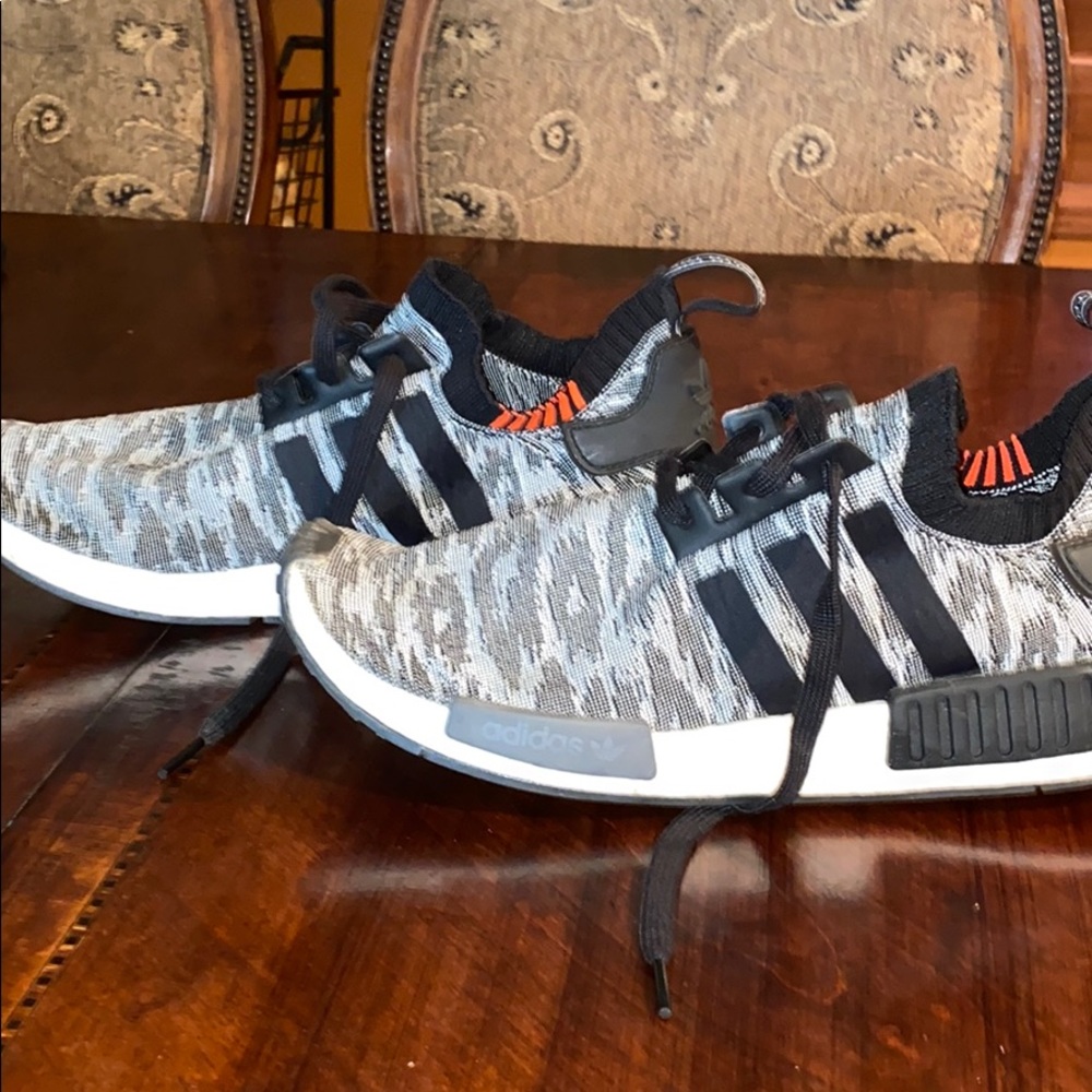 NMD R1 - Picture 2 of 5
